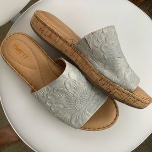 Born Slides/Sandals